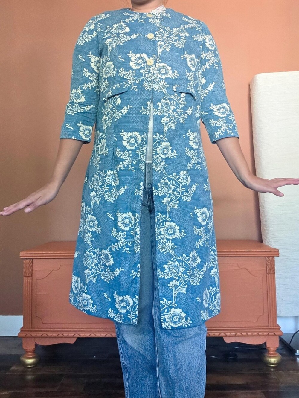 Vintage 1950s 1960s Blue & White Floral Lightweight Coat by Jonathan Logan